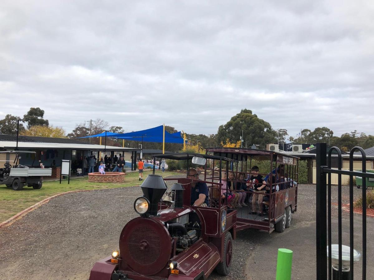 Big4 Bendigo Park Lane Holiday Park Exterior photo